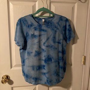 FIRM NWOT Lululemon Lightweight Run Kit Shirt